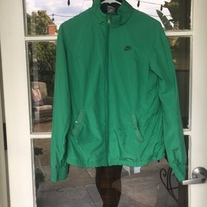 Nike sea foam green windbreaker